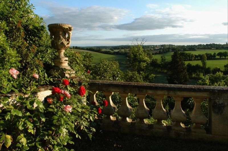 Chateau De Larroque Gimont Exteriér fotografie